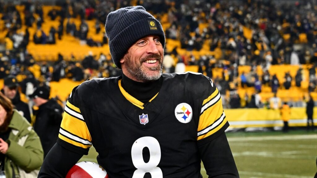 'Stubborn' Aaron Rodgers is already pushing back on Steelers coach Mike McCarthy's new offense