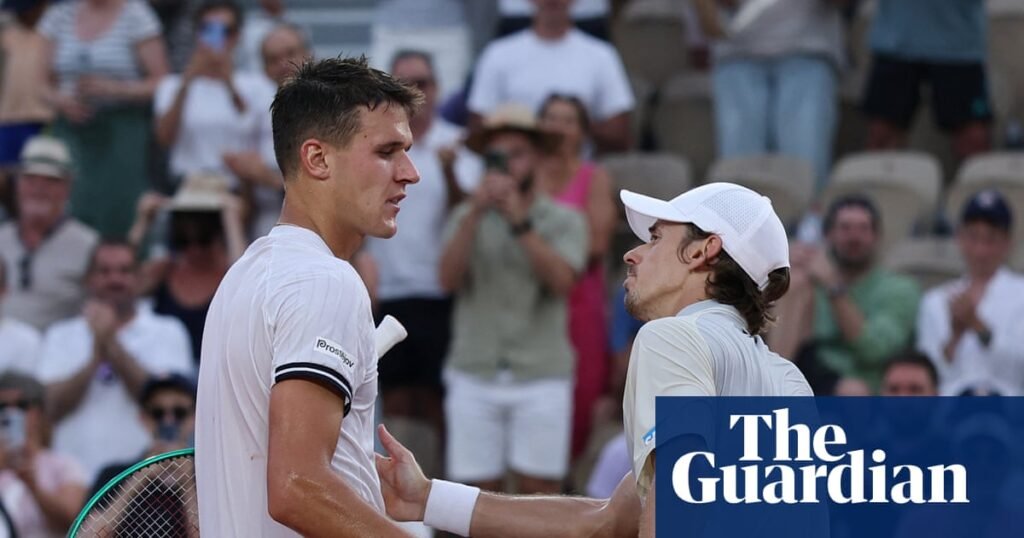 Alex de Minaur knocked out of French Open after letting lead slip | French Open 2026 Alex de Minaur knocked out of French Open after letting lead slip | French Open 2026