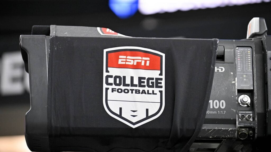 America's No. 5 EDGE Prospect Emerges as One of College Football's Most Wanted Recruits