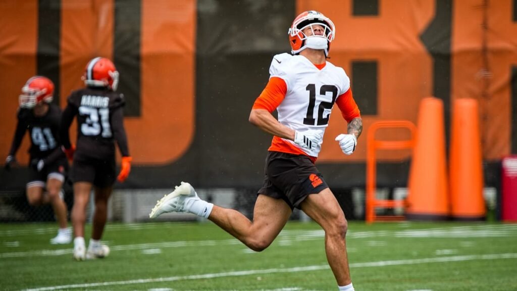 Former UW football star makes early impression for Cleveland Browns Former UW football star makes early impression for Cleveland Browns
