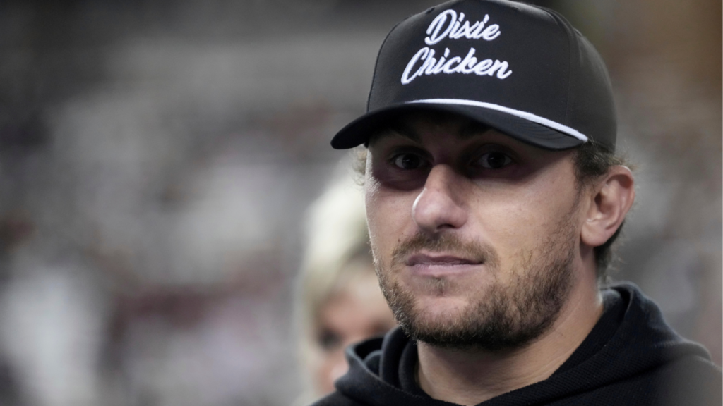 Johnny Manziel triumphs in his MMA debut after leaving the NFL: Who is Bob Menery, the opponent he easily defeated? Johnny Manziel triumphs in his MMA debut after leaving the NFL: Who is Bob Menery, the opponent he easily defeated?