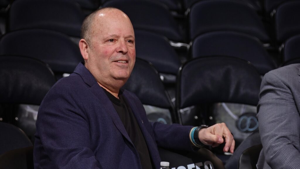 Knicks’ Leon Rose Praised by Yankees’ Brian Cashman amid NBA Finals Run Knicks' Leon Rose Praised by Yankees' Brian Cashman amid NBA Finals Run