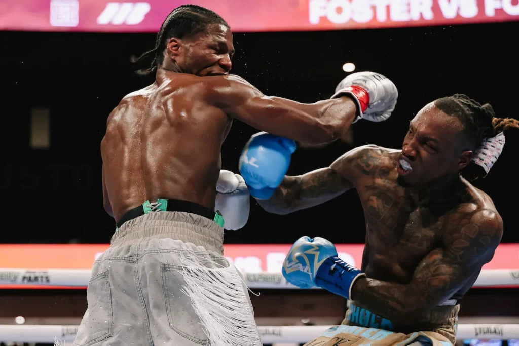 Masterful O’Shaquie Foster tames Raymond Ford to retain WBC 130lbs title Declan Warrington