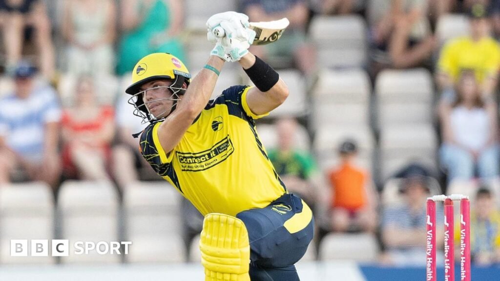 Men’s T20 Blast: Tristan Stubbs powers Hants to win against Essex Tristan Stubbs plays an attacking shot