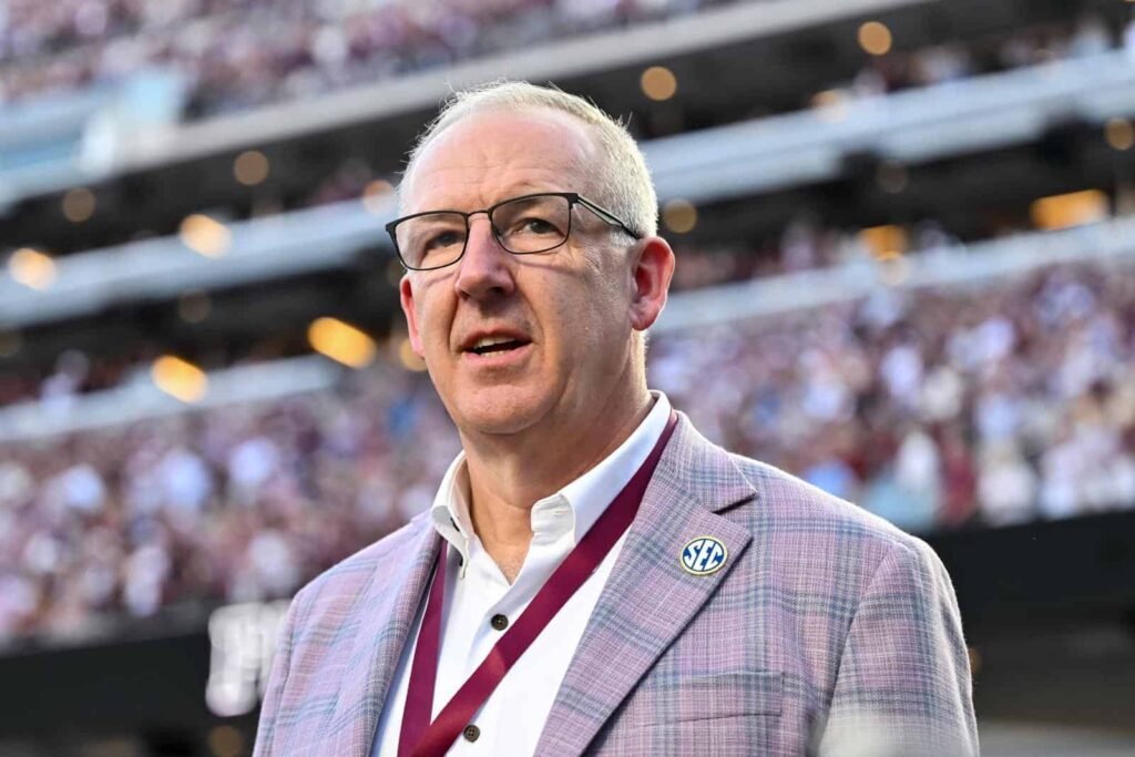 SEC football to end late-November “cupcake weekend” beginning in 2027 Greg Sankey