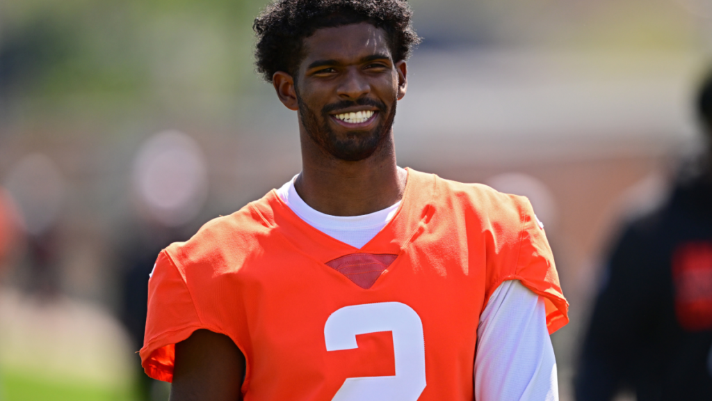 Shedeur Sanders made up for his lost NFL Draft money by crushing it in jersey sales as a rookie Shedeur Sanders made up for his lost NFL Draft money by crushing it in jersey sales as a rookie