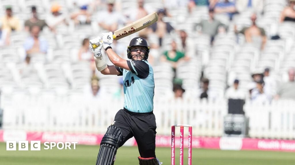 T20 Blast: James Rew, Sam Curran and Moeen Ali star as eight remain unbeaten Sam Curran drives on the off side in Surrey's six wicket win over Middlesex