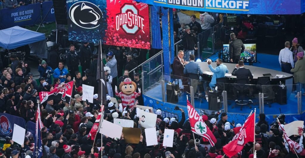 Unpopular Opinions: FOX and Big Noon Kickoff aren’t ruining College Football Unpopular Opinions: FOX and Big Noon Kickoff aren’t ruining College Football