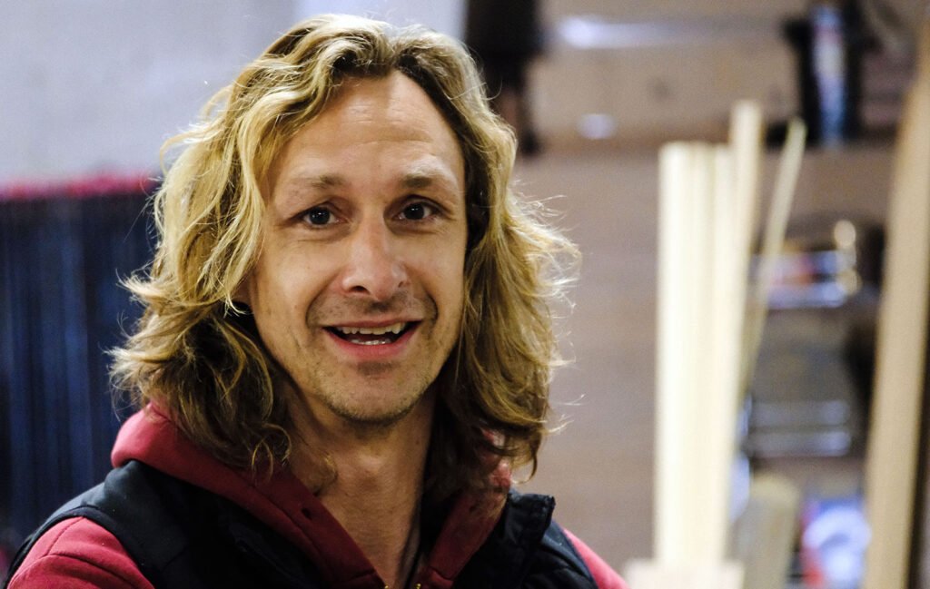 portrait of a former rugby player turned carpenter near Monaco Martin Purdy, ancien rugbyman professionnel s