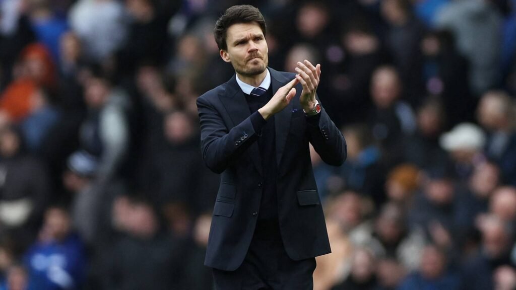 4-4-2 boss the “frontrunner” to replace Rohl at Rangers 4-4-2 boss the "frontrunner" to replace Rohl at Rangers