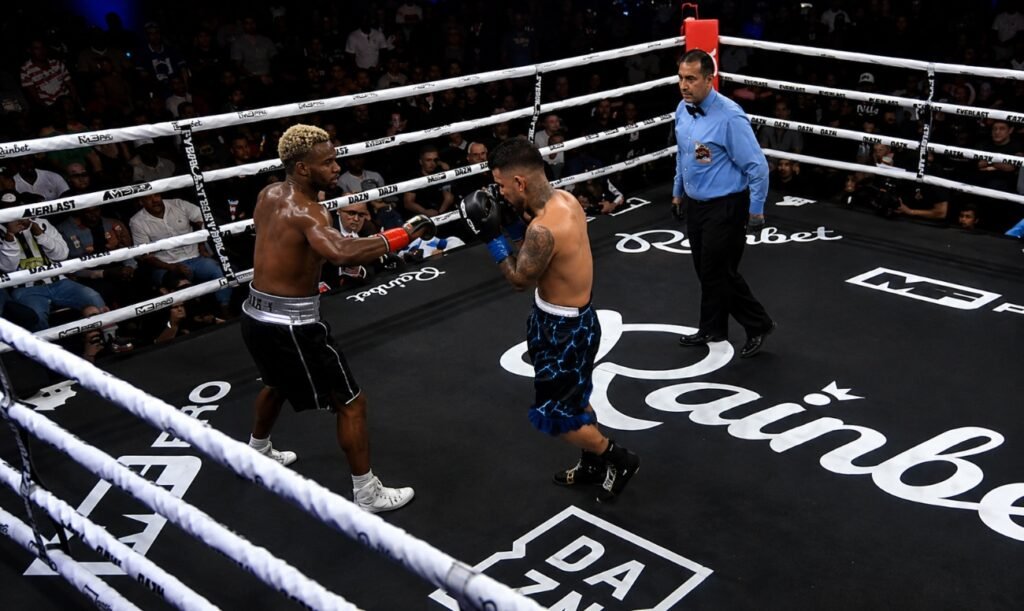Ashton Sylve Earns Decision Over JoJo Diaz As Mercado Continues Knockout Run Image: Ashton Sylve Earns Decision Over JoJo Diaz As Mercado Continues Knockout Run