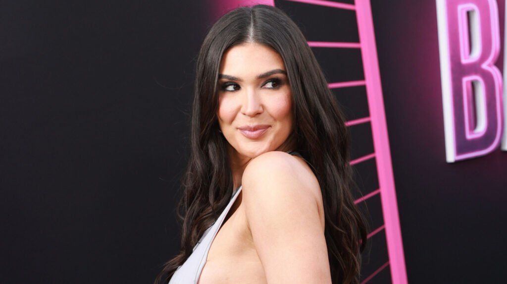 Cathy Kelley Hopes WWE Reboots Total Divas, Says She’d Consider Joining Cast Cathy Kelley Hopes WWE Reboots Total Divas, Says She'd Consider Joining Cast