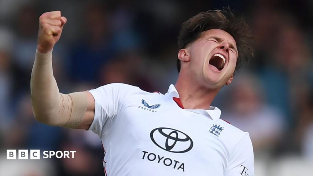 England vs New Zealand: Sonny Baker lifts the mood by staying true to himself Scotland forward Lyndon Dykes