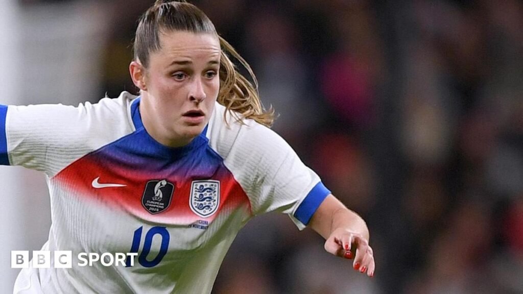 Ella Toone in action for England