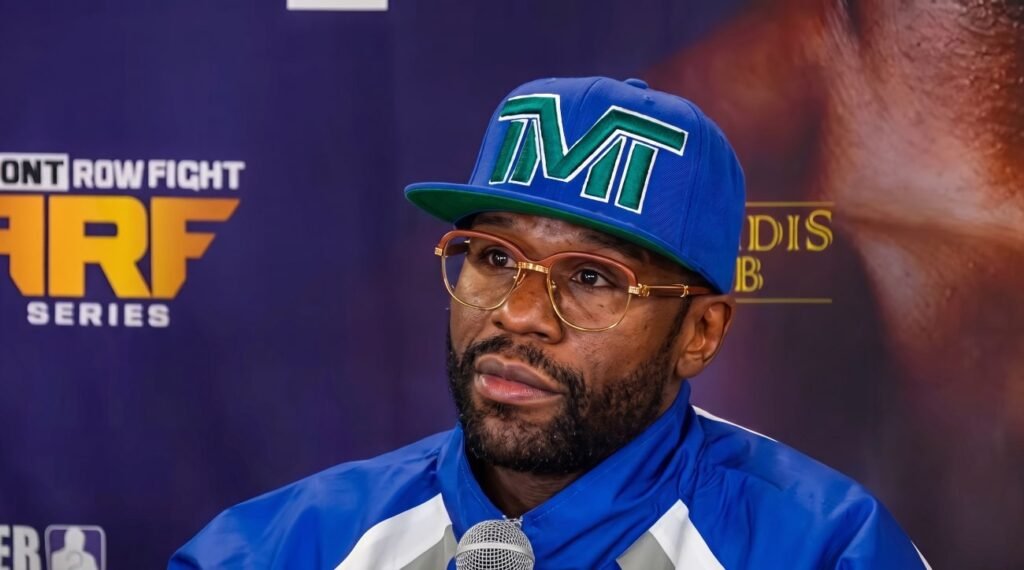 Floyd Mayweather Facing Felony Charges Over Alleged $200,000 Bad Check For Luxury Watch Image: Floyd Mayweather facing felony charges over alleged $200,000 bad check for luxury watch
