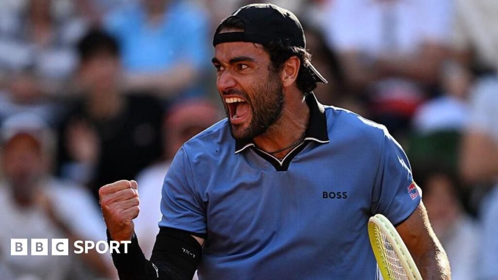 French Open 2026 results: Matteo Berrettini and Felix Auger-Aliassime into quarter-finals Matteo Berrettini holds up his fist and celebrates