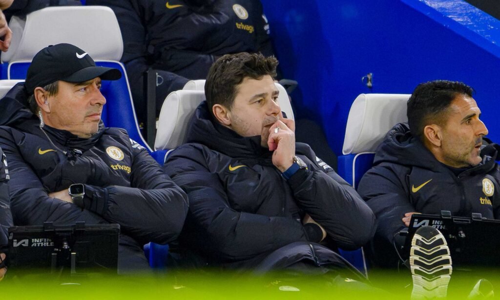 How crucial Pochettino decision may have sparked “civil war” Mauricio Pochettino Chelsea