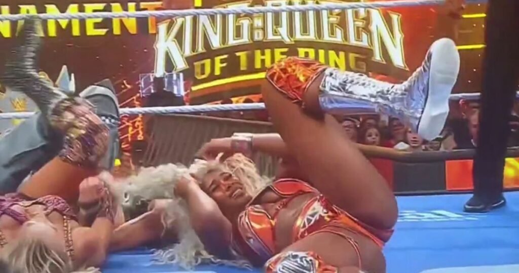 Jade Cargill Suffers Wig Malfunction During SmackDown Match