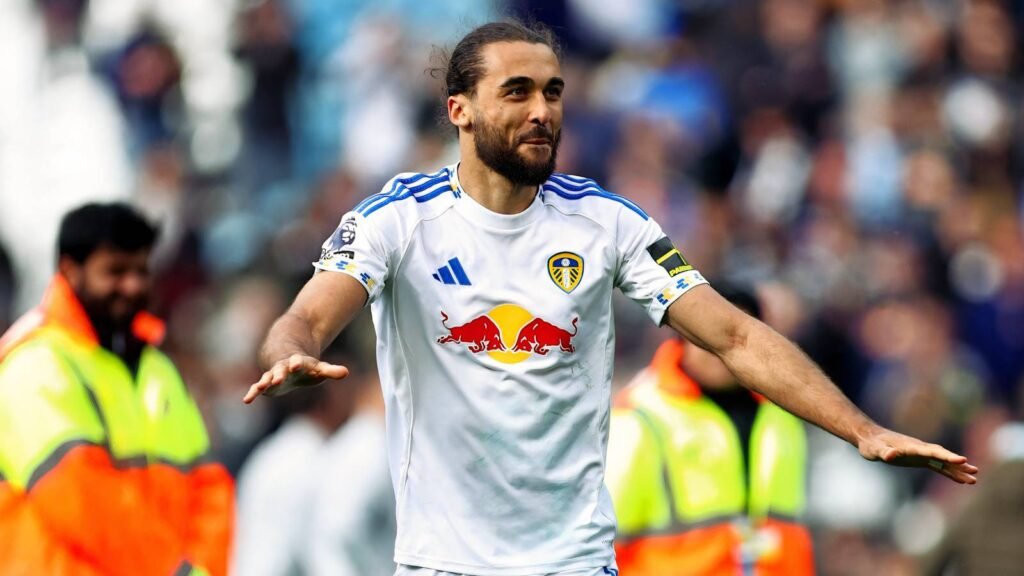 Leeds favourites to sign 10-cap England man Leeds favourites to sign 10-cap England man