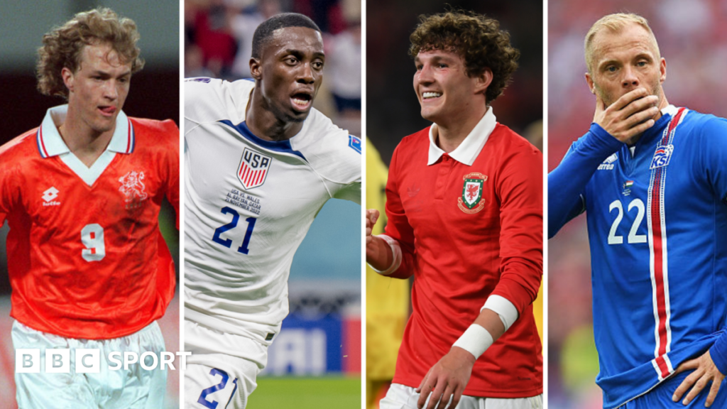 Jordi Cruyff, Timothy Weah, Lewis Koumas and Eidur Gudjohnsen