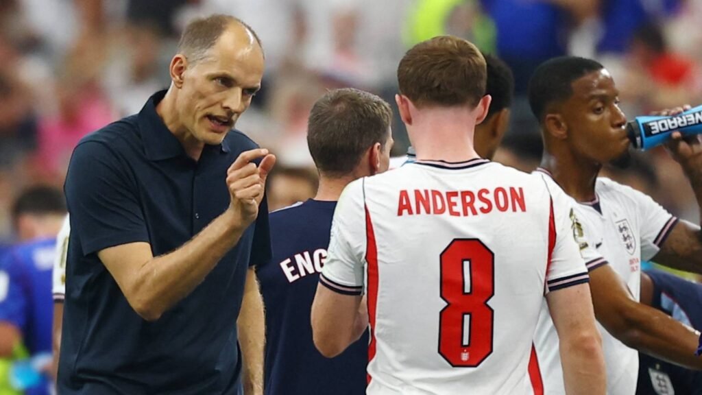 Nicolo Savona agrees to leave with Anderson as Man City continue talks Nicolo Savona agrees to leave with Anderson as Man City continue talks