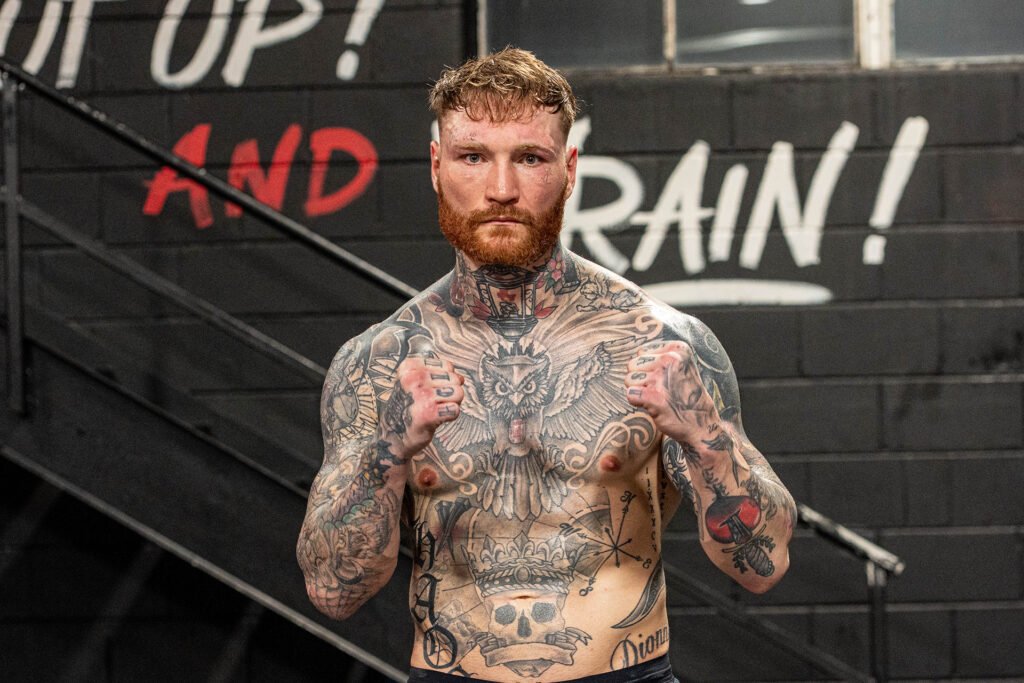 Ryan Rozicki cuts through red tape for Zuffa's U.K. debut versus Chris Billam-Smith Lance Pugmire