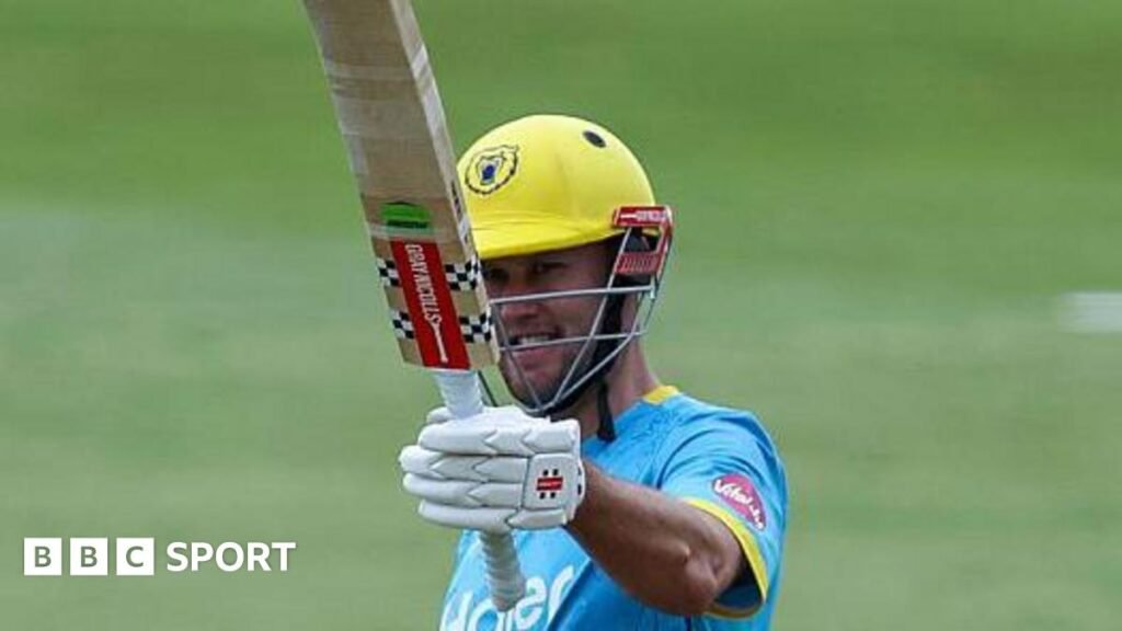 T20 Blast round-up: Webster hits ton as Warwickshire claim first win Warwickshire Bears' Beau Webster raising his bat in his left hand.