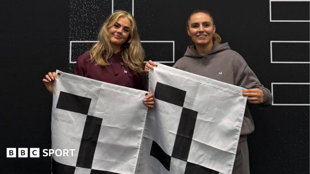 (left to right) Hannah and Aimee Watson