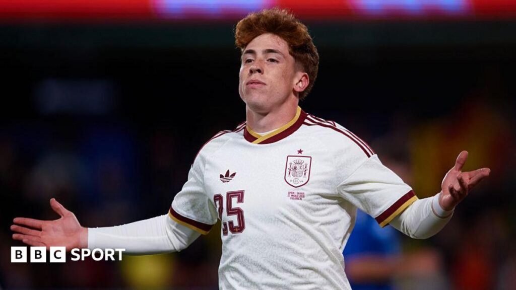 Victor Munoz: Newcastle United in talks to sign Spain and Osasuna winger Victor Munoz celebrates scoring for Spain on his debut in March