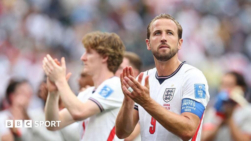 England players Harry Kane and Anthony Gordon applaud fans after their 0-0 draw with Ghana at the 2025 FIFA World Cup in Boston