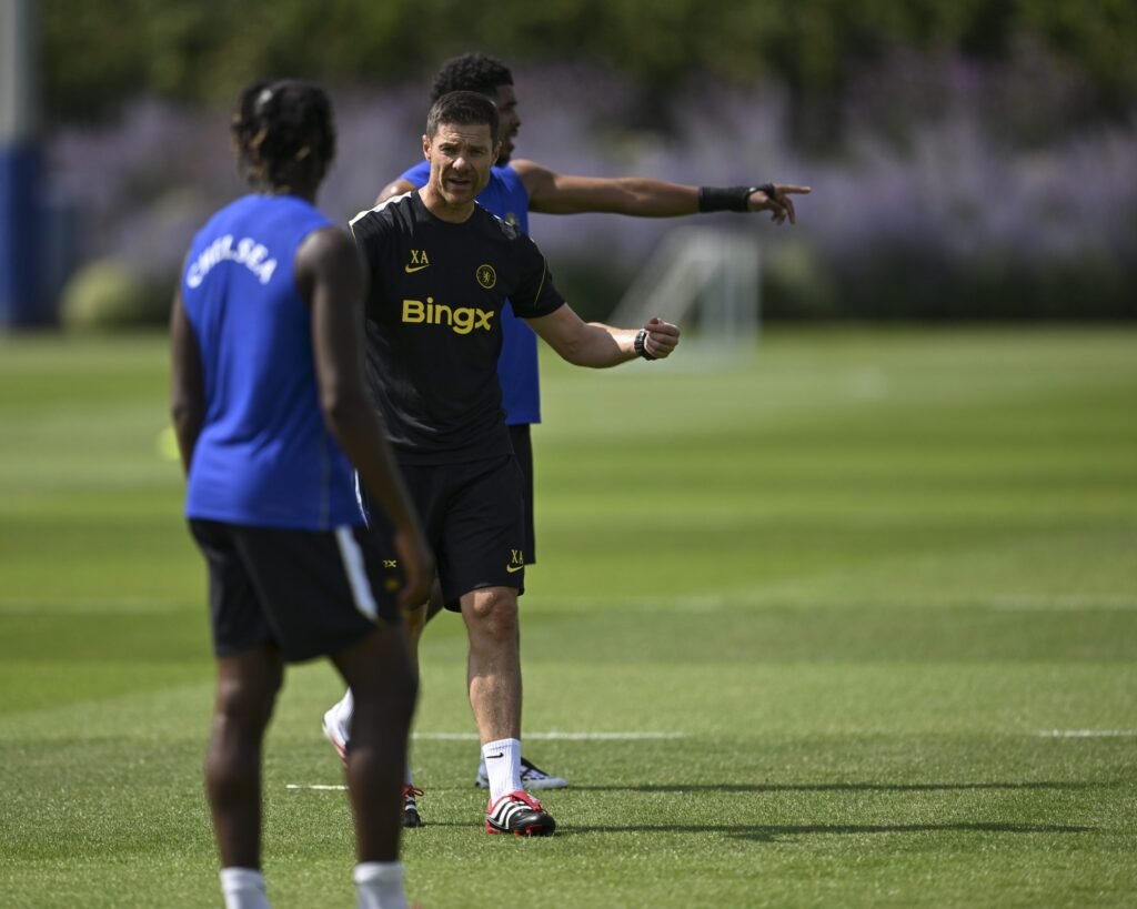 Arsenal “stunned” by move Chelsea and Alonso chased for years Manager Xabi Alonso of Chelsea during a training session at Chelsea Training Ground