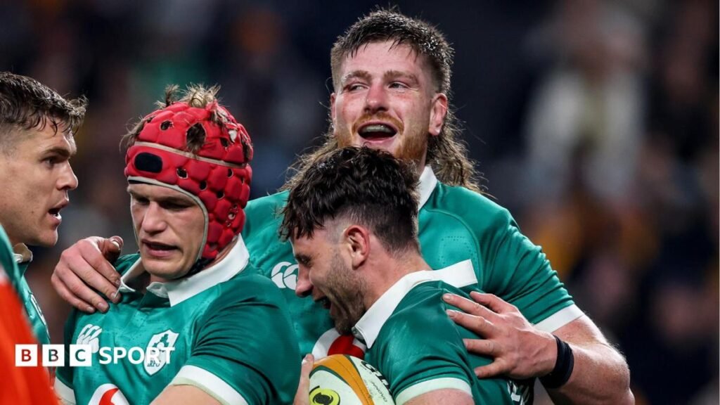 Australia 31-33 Ireland: Wallabies miss last-gasp penalty as Irish win Nations Championship thriller Ireland celebrate Hugo Keenan's try