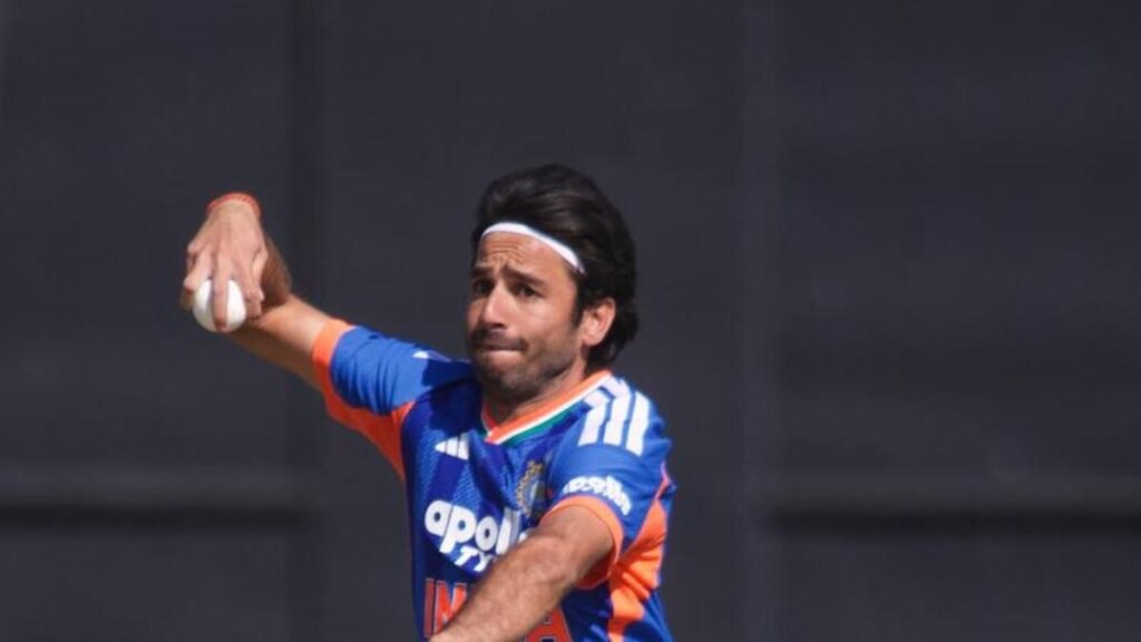 Bishnoi has realigned his run-up: Sunil Joshi on leg-spinner’s better outing against Zimbabwe Bishnoi has realigned his run-up: Sunil Joshi on leg-spinner’s better outing against Zimbabwe
