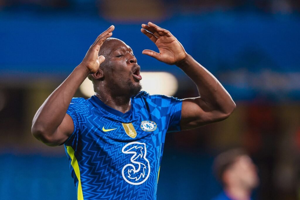 Cursed from the Kickoff: Chelsea’s Haunted No. 9 Shirt Romelu Lukaku of Chelsea reacts after missing a chance
