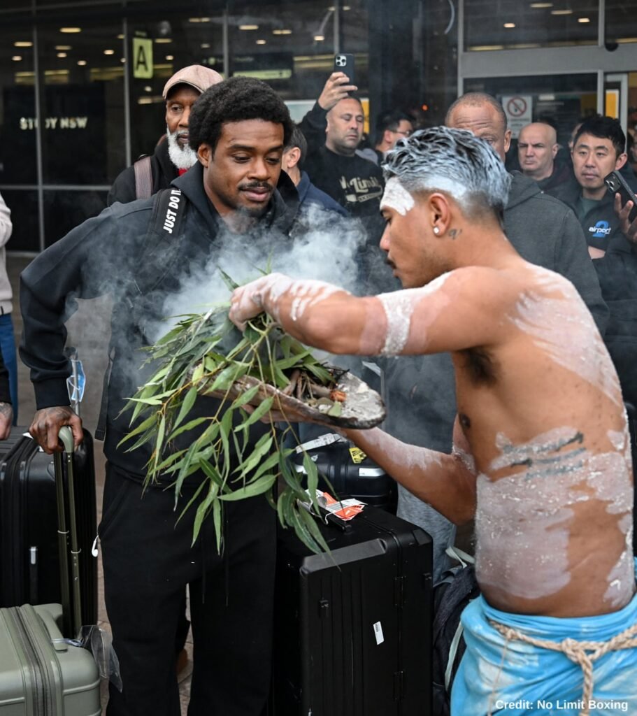 Errol Spence Jr. Receives Warm Welcome Upon Arrival In Australia Errol Spence Jr. Receives Warm Welcome Upon Arrival In Australia
