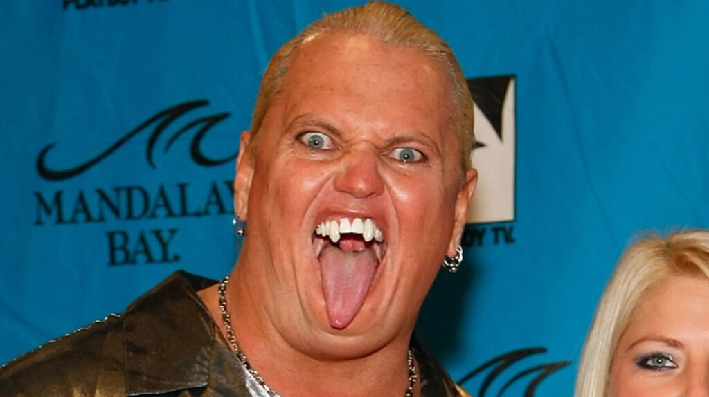Gangrel Recalls Being Burned By His Own Fiery Entrance During WWE Appearance Gangrel Recalls Being Burned By His Own Fiery Entrance During WWE Appearance