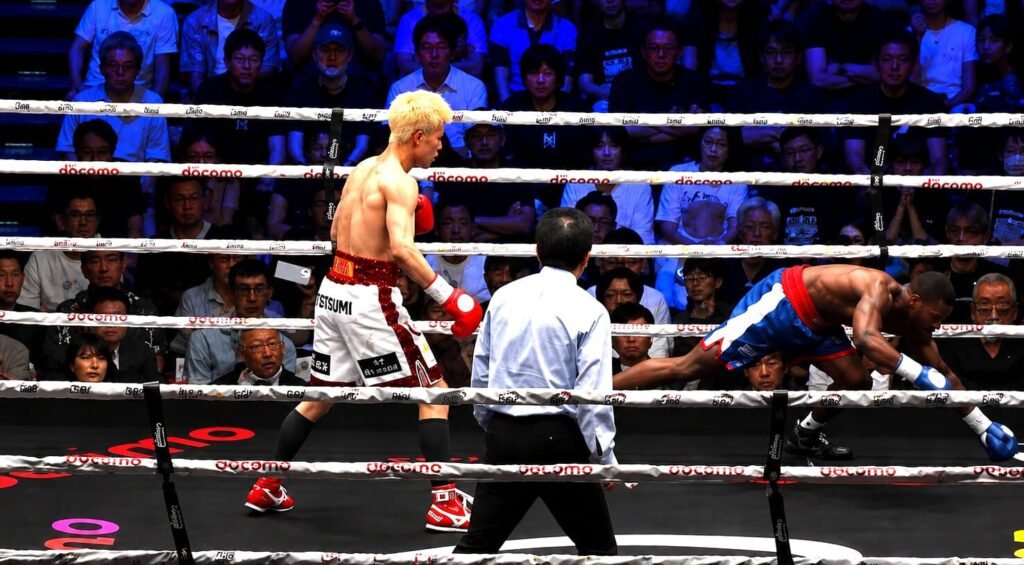 Hayato Tsutsumi Stops Felix Batista In Two, Earns WBA Title Shot Image: Hayato Tsutsumi Stops Felix Batista In Two, Earns WBA Title Shot