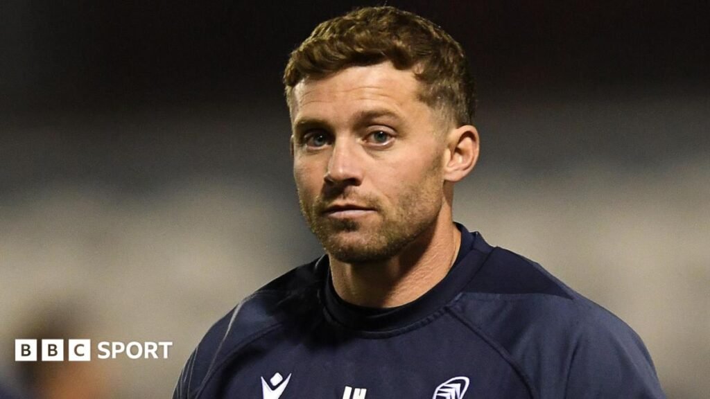 Leigh Halfpenny commits coaching future to Cardiff Leigh Halfpenny watches on as Cardiff prepare
