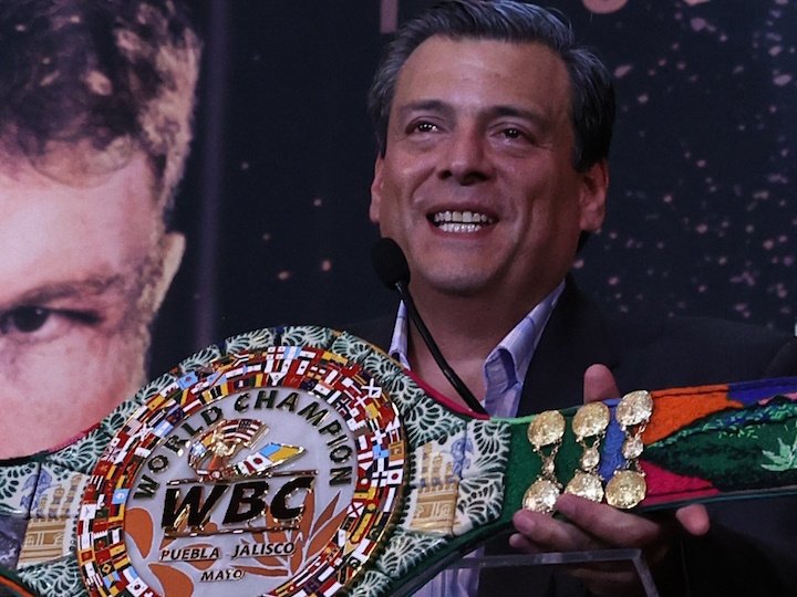 Mauricio Sulaiman can see the light as ‘aggression’ from Zuffa Boxing retreats 'HE SHOWED WEAKNESSES' Brandon Figueroa Talks Bruce Carrington and Naoya Inoue Mega Fights
