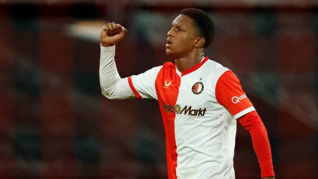 Nottingham Forest gifted green light to sign Givairo Read Nottingham Forest gifted green light to sign Givairo Read