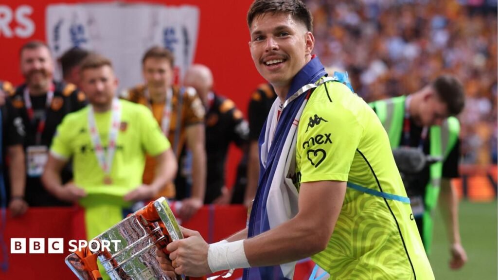 Rangers: Hull City sell goalkeeper Ivor Pandur to Ibrox club Ivor Pandur during training with Croatia's World Cup squad