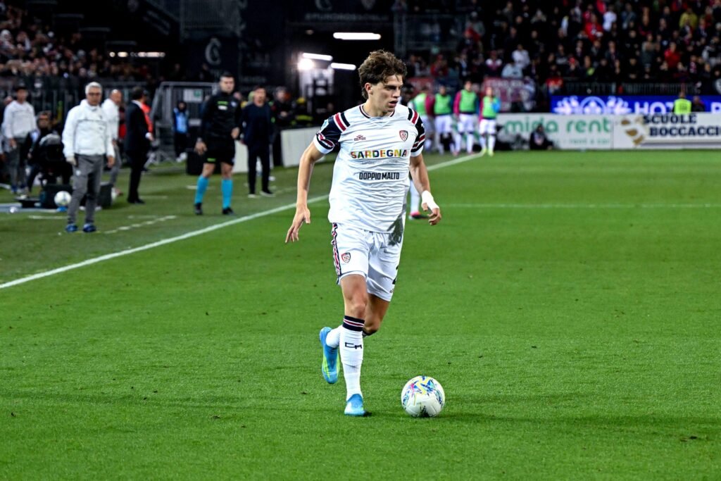 Romano says Chelsea “signed all documents” for next transfer Marco Palestra playing for Cagliari.