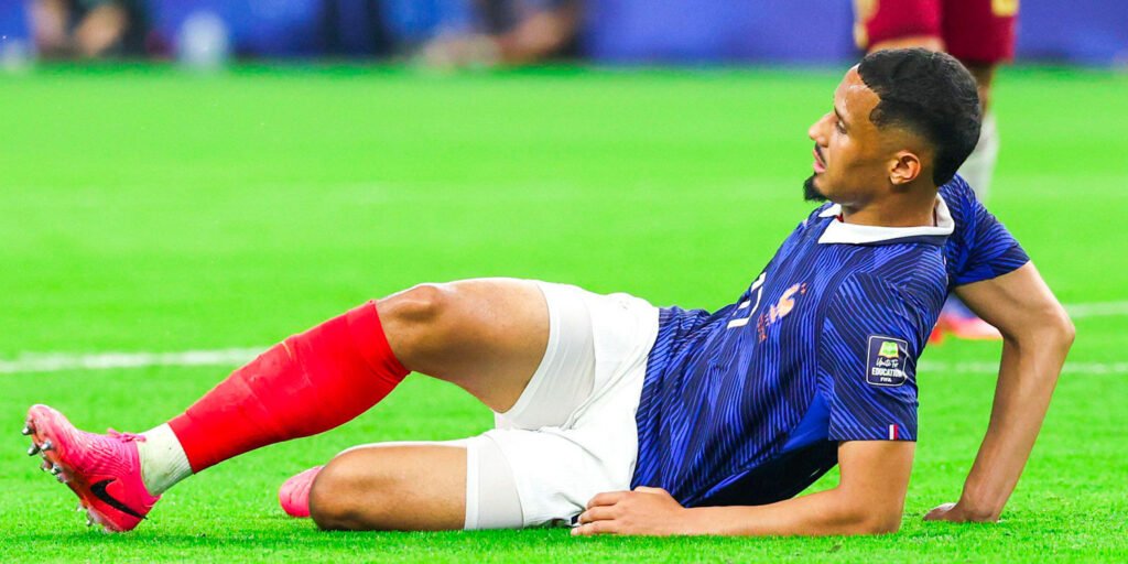 Spain make the final : Saliba's back gives up : Half-time show debacle