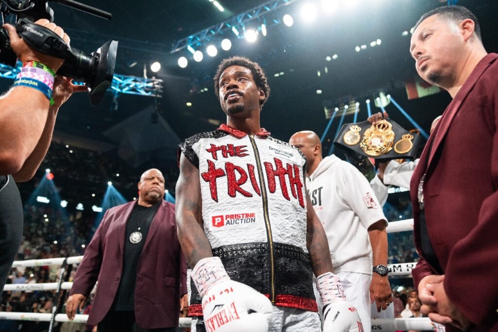 Tim Bradley Backs Derrick James And Challenges Errol Spence Jr. To Respond Image: Tim Bradley Backs Derrick James And Challenges Errol Spence Jr. To Respond