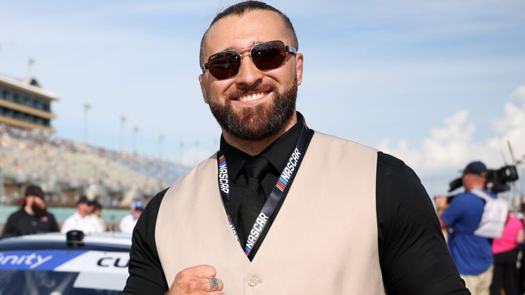 Tony D'Angelo Retains WWE NXT Title In Brutal Street Fight