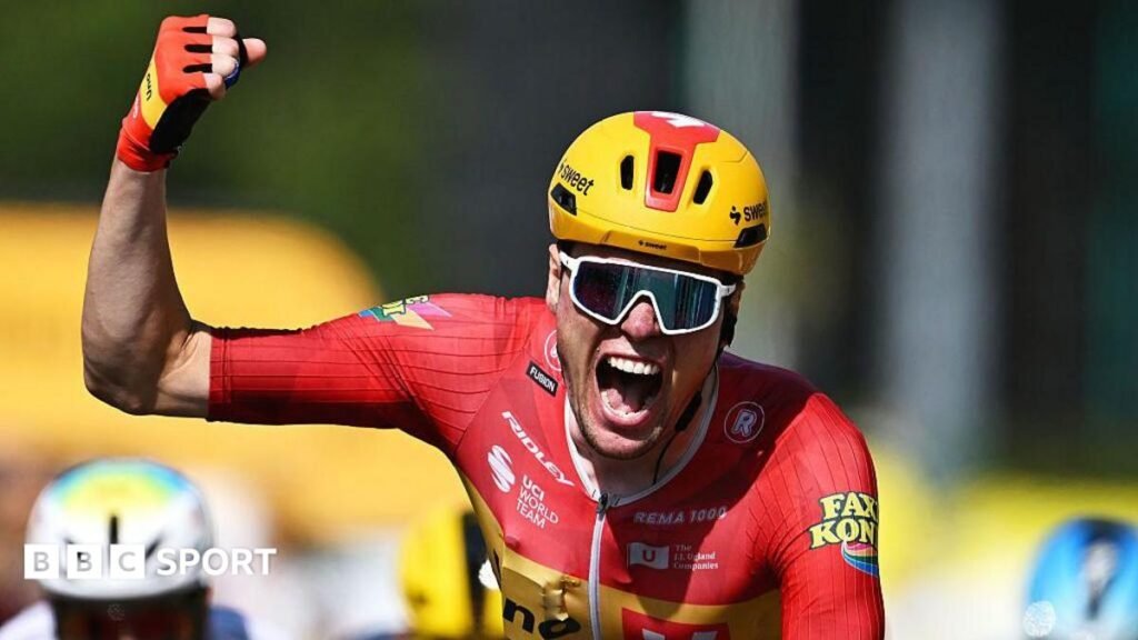 Tour de France results: Soren Waerenskjold makes long-range sprint to win fastest-ever stage Rodrigo de Paul and Lionel Messi
