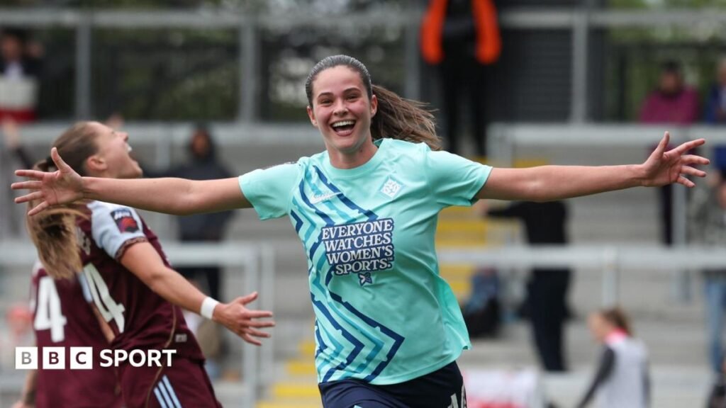 Women’s Super League fixtures announced for 2026-27 season London City Lionesses huddle