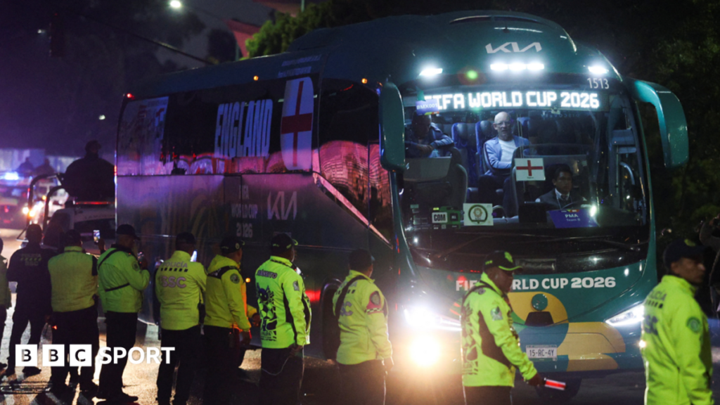 World Cup 2026: England booed on arrival at Mexico City hotel A general view of the exterior of the Estadio Azteca during the 2026 FIFA World Cup