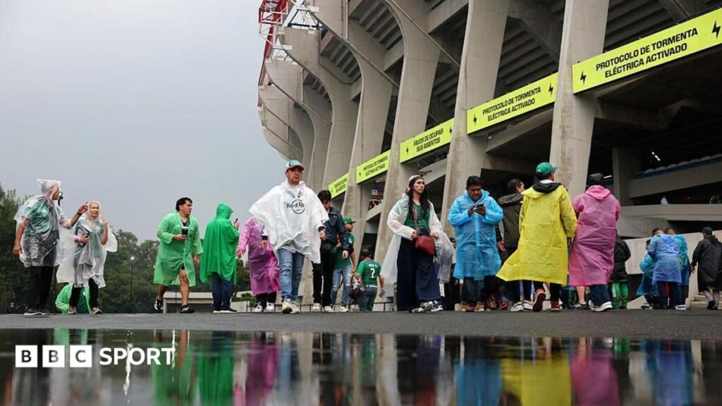 World Cup 2026: England’s match with Mexico delayed by an hour Fans outside football stadium
