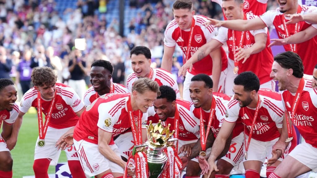 Arsenal star ‘offering himself’ to Barcelona on a daily basis as he looks to leave Arsenal star 'offering himself' to Barcelona on a daily basis as he looks to leave